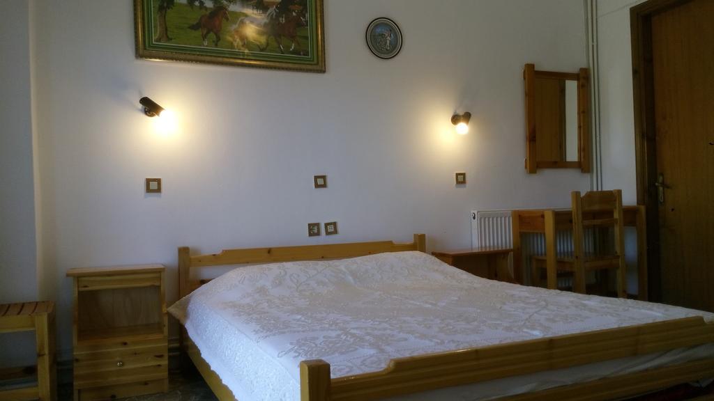 Filoxenia Rooms Makrilies Quarto foto