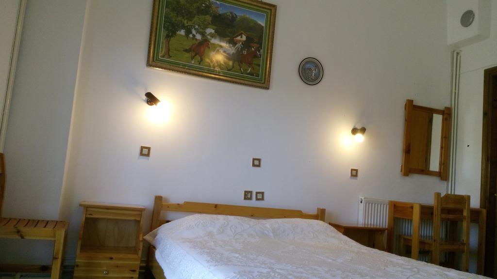 Filoxenia Rooms Makrilies Quarto foto